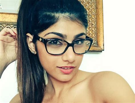 mia khalifa cumshot|MIA KHALIFA